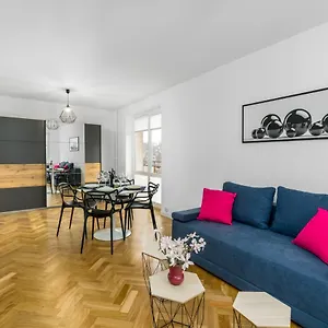 Premium Grunwaldzka By Renters Poznań